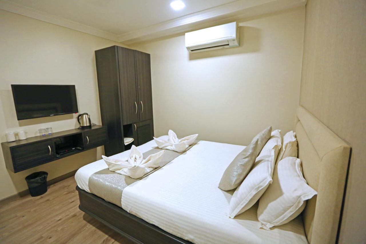 Gulf Hotel Mumbai- The Boutique Hotel Colaba 뭄바이 외부 사진
