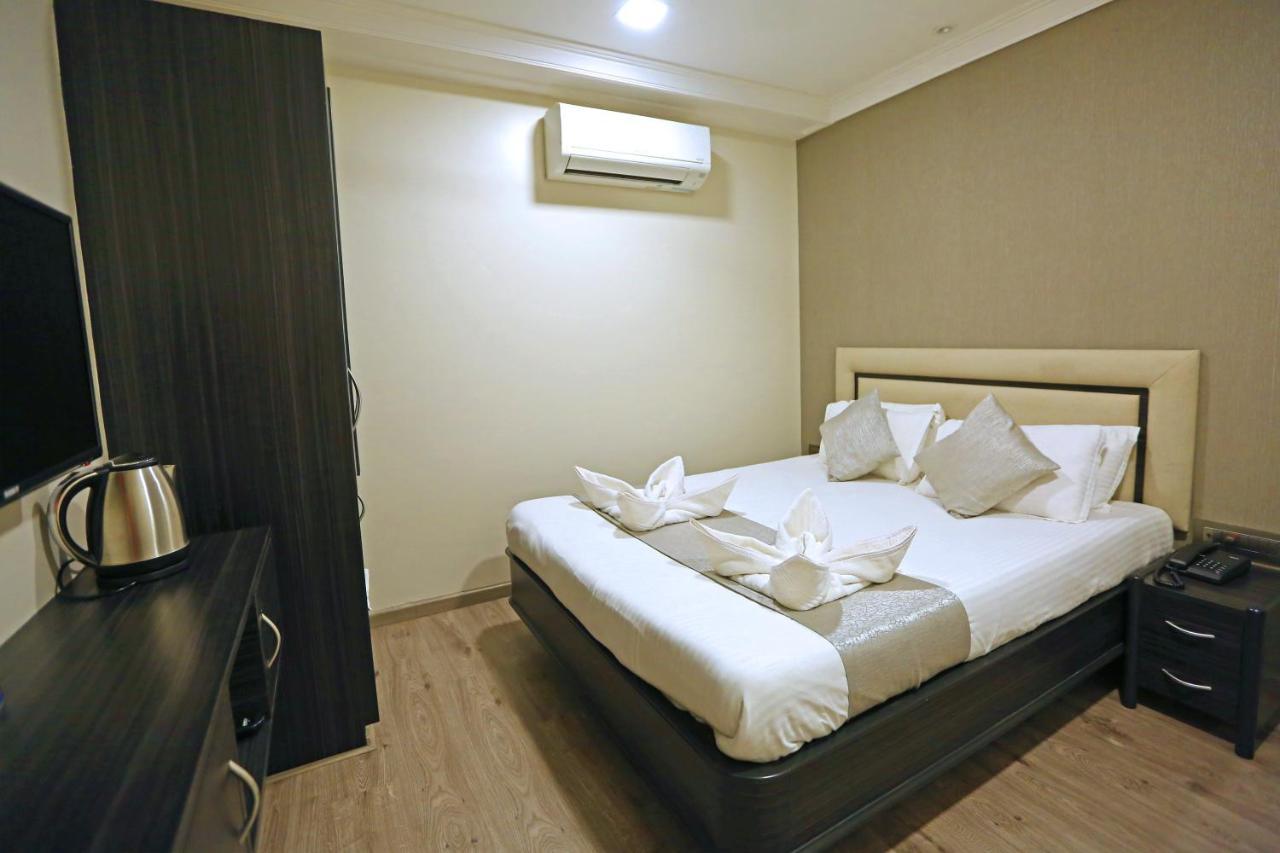 Gulf Hotel Mumbai- The Boutique Hotel Colaba 뭄바이 외부 사진