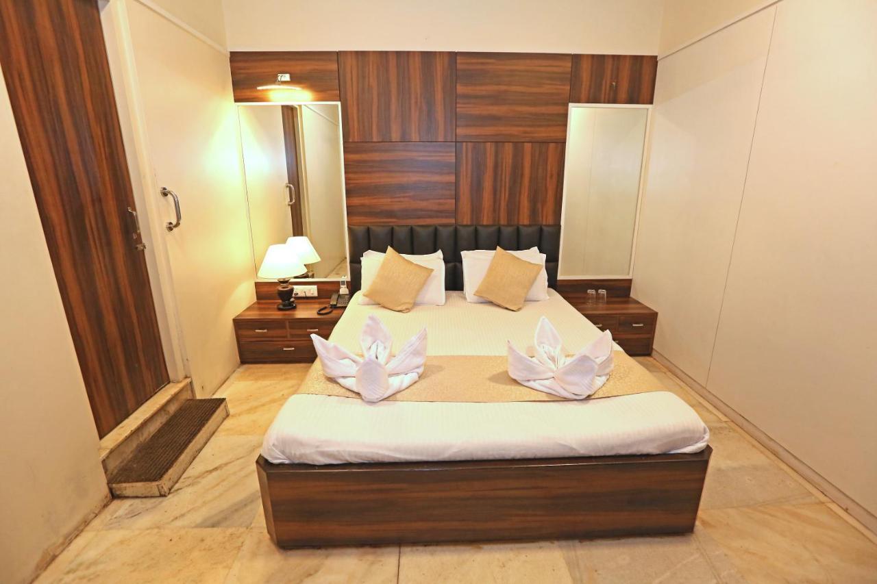 Gulf Hotel Mumbai- The Boutique Hotel Colaba 뭄바이 외부 사진