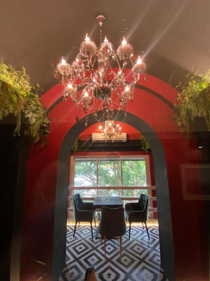 Gulf Hotel Mumbai- The Boutique Hotel Colaba 뭄바이 외부 사진