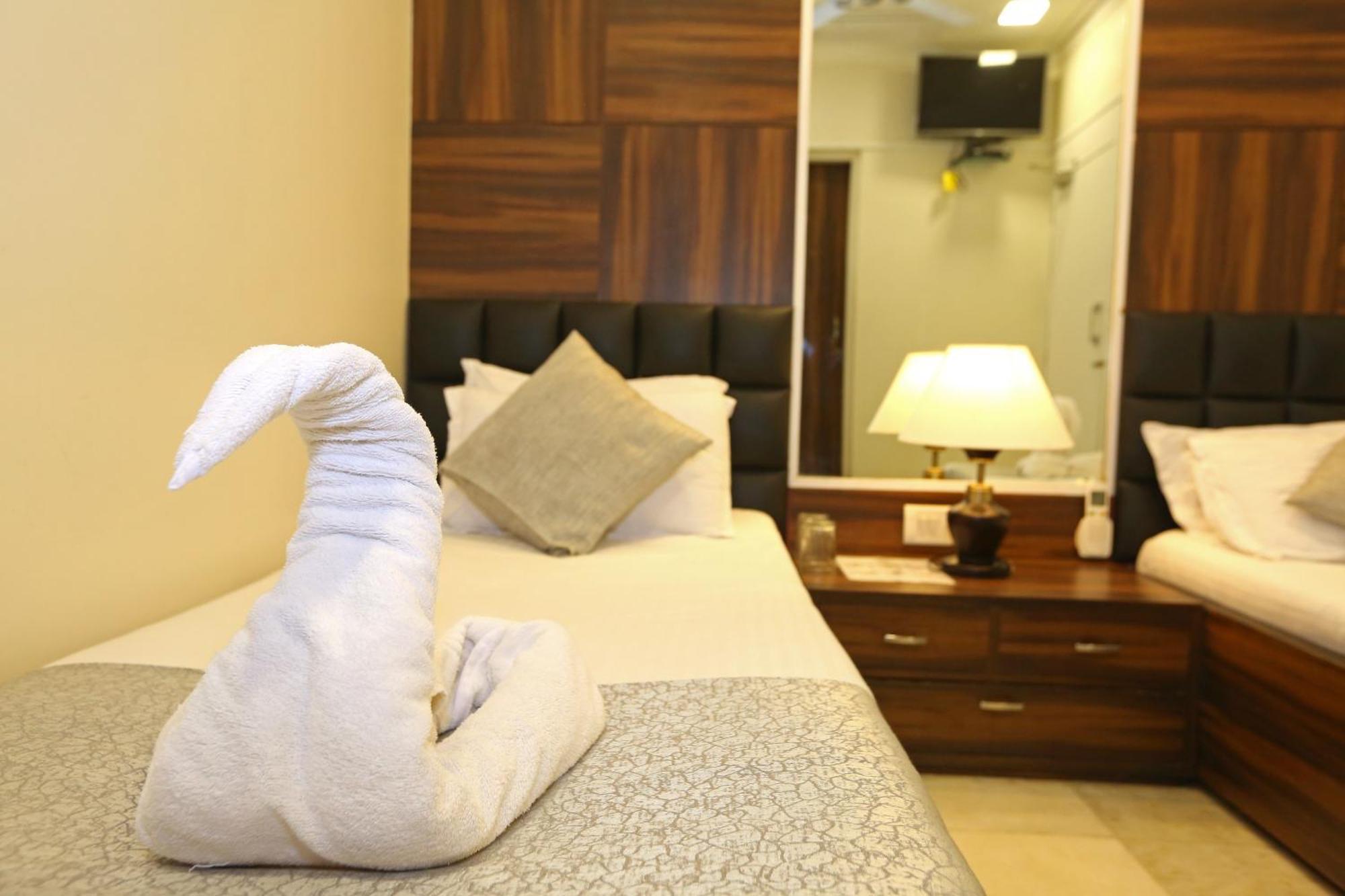 Gulf Hotel Mumbai- The Boutique Hotel Colaba 뭄바이 외부 사진